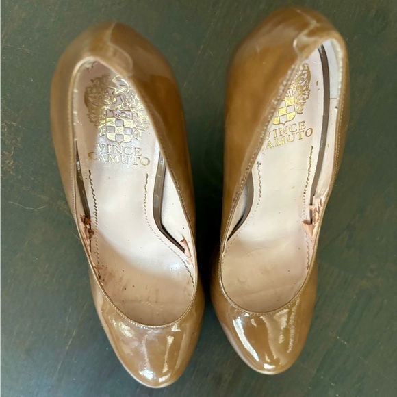 Vince Camuto nude patent platform stiletto - Picture 3 of 4